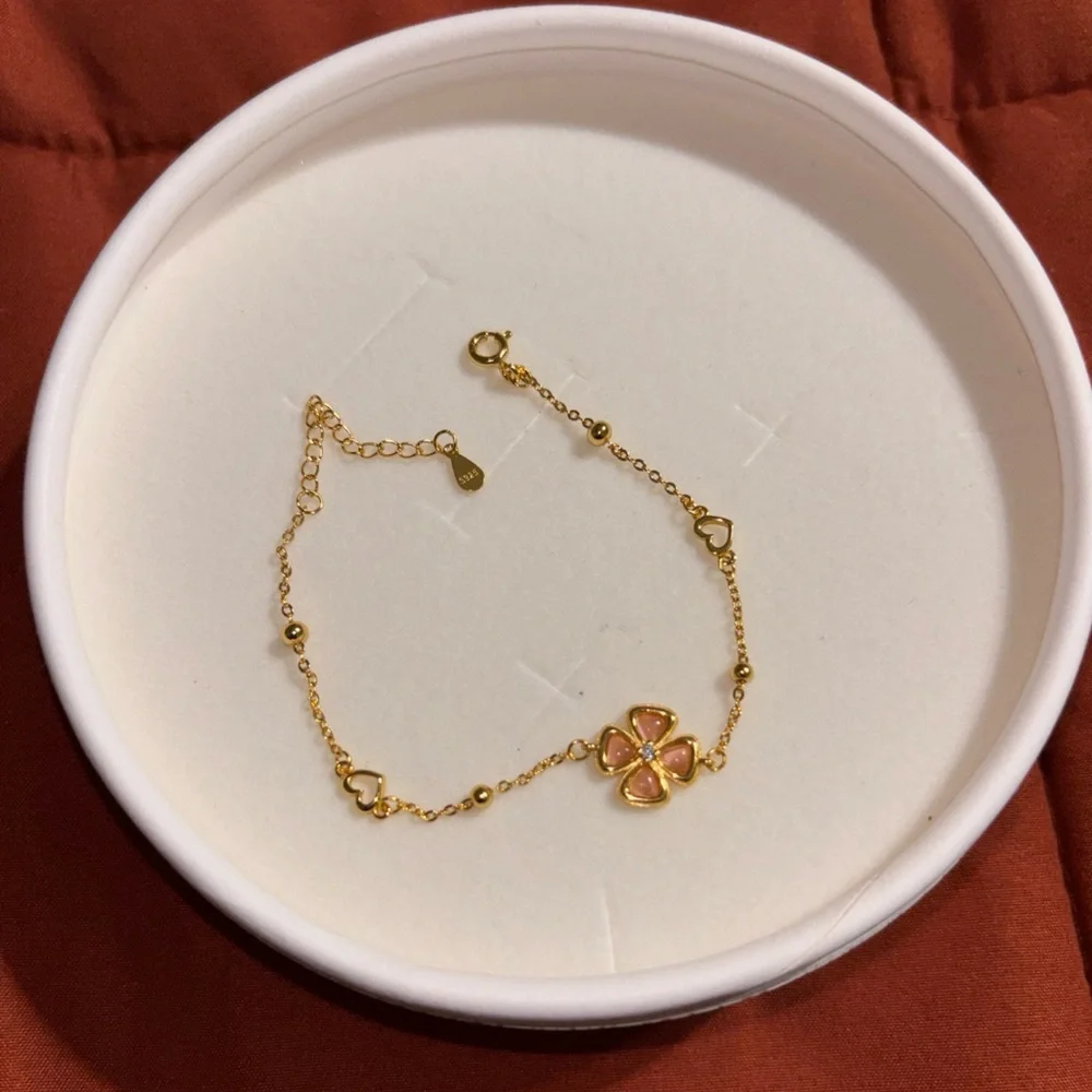 New Gold Plated Sterling Silver Four Leaf Clover Bracelet With Flower Box - Picture 2 of 9